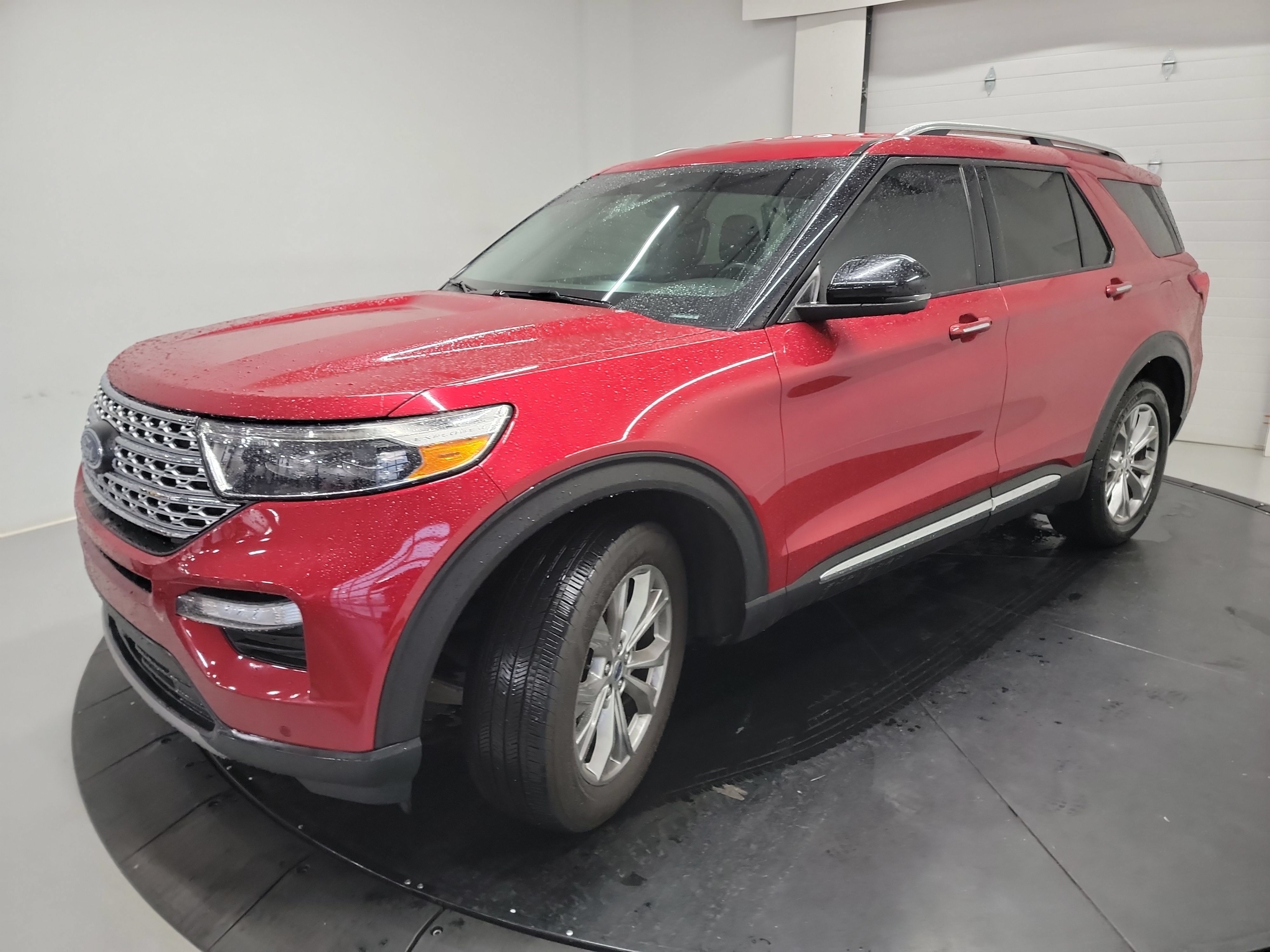 Used 2020 Ford Explorer Limited AWD/4WD image 3
