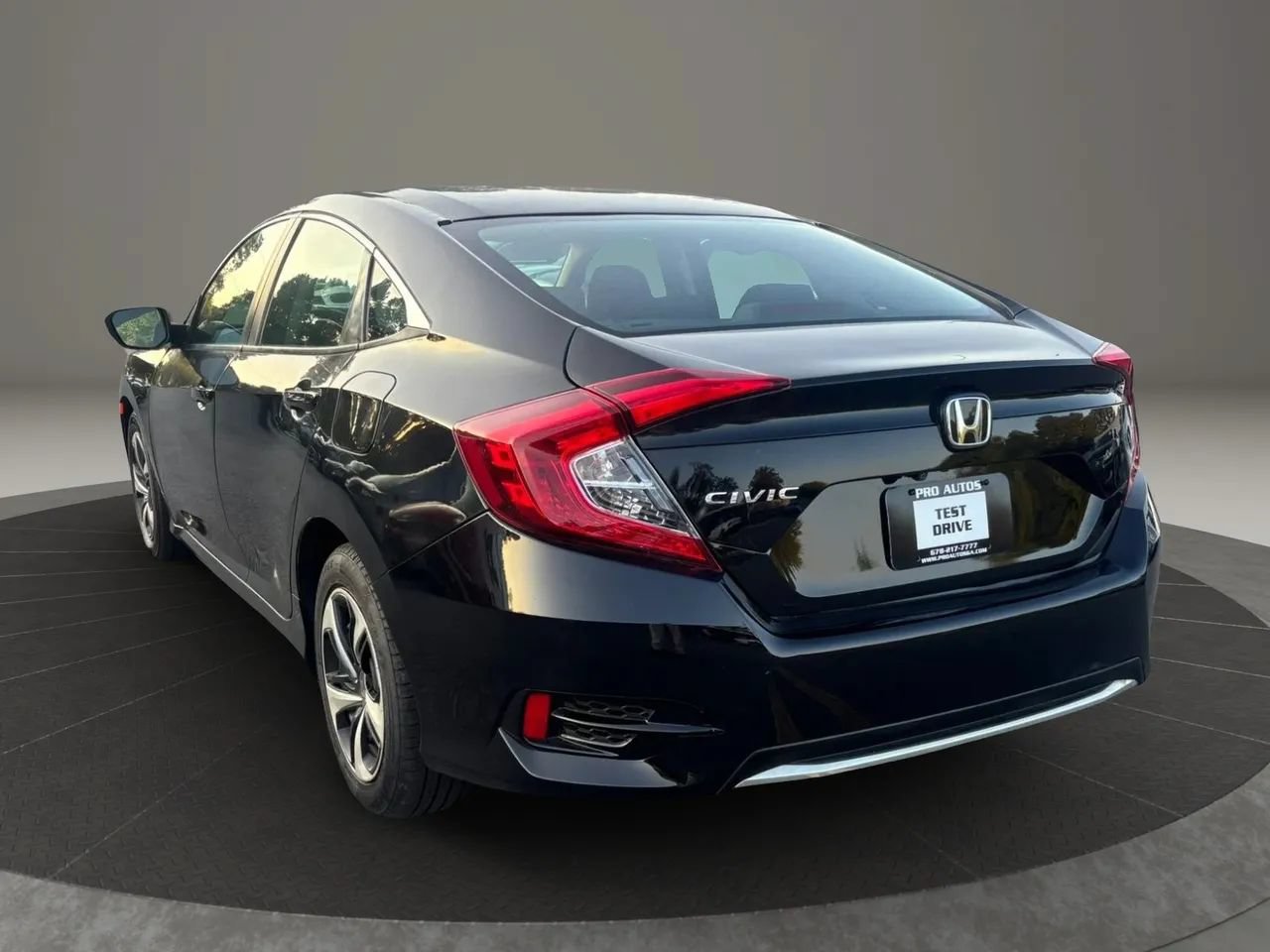 Used 2019 Honda Civic LX image 4