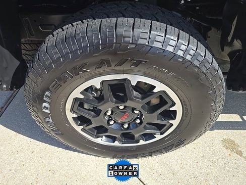 Used 2025 Toyota Tacoma TRD Sport image 46