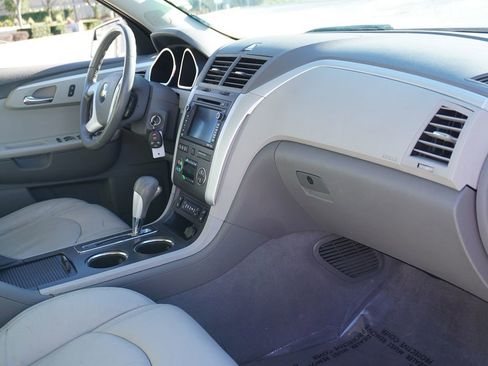 Used 2011 Chevrolet Traverse LT w/ Personal Connectivity Package image 15