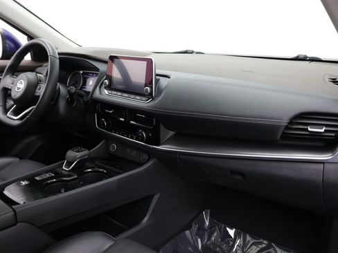 Used 2021 Nissan Rogue SV w/ Premium Package FWD image 42