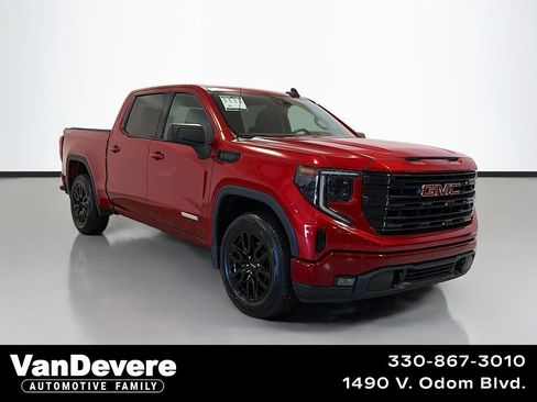 Used 2023 GMC Sierra 1500 Elevation AWD/4WD image 1