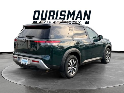 Used 2023 Nissan Pathfinder SL w/ Black Appearance Package AWD/4WD image 5