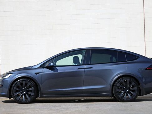 Used 2022 Tesla Model X AWD/4WD image 9