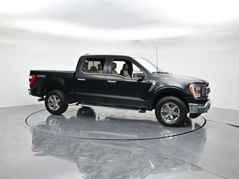 Used 2023 Ford F150 Lariat image 3