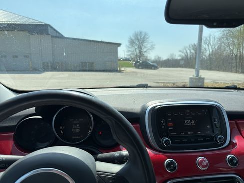 Used 2016 FIAT 500X Lounge image 10