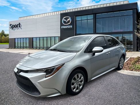 Used 2022 Toyota Corolla LE FWD image 7