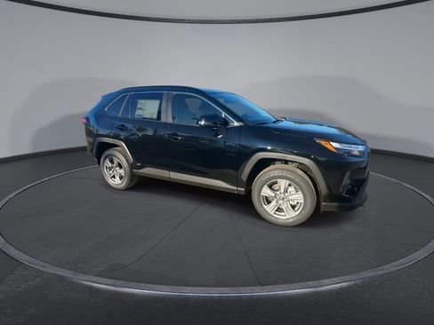 New 2025 Toyota RAV4 XLE image 10