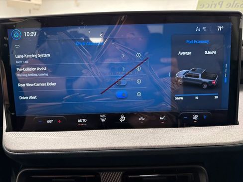 New 2026 Ford Maverick XLT image 25