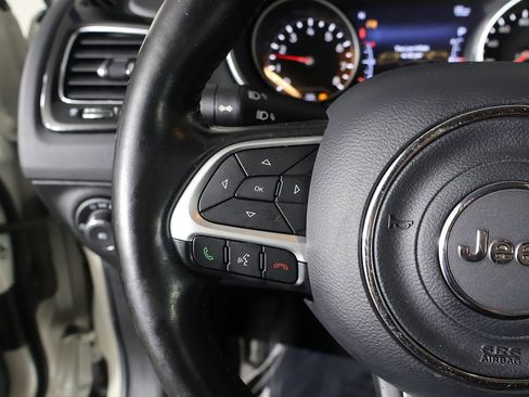 Used 2021 Jeep Compass Limited image 39