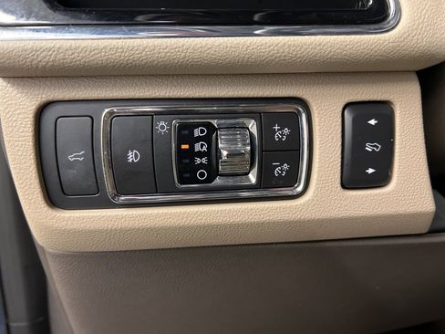 Certified 2022 Lincoln Navigator L Reserve image 22