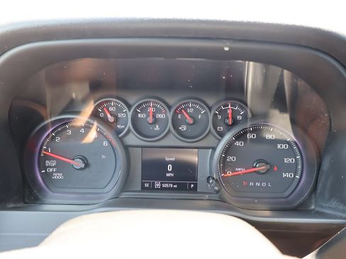 Used 2021 Chevrolet Silverado 1500 Custom AWD/4WD image 18