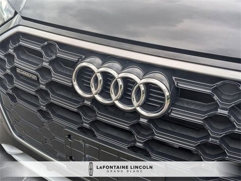 Used 2022 Audi Q5 2.0T Premium w/ Convenience Package image 9