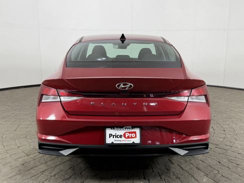 Used 2021 Hyundai Elantra SEL FWD image 6