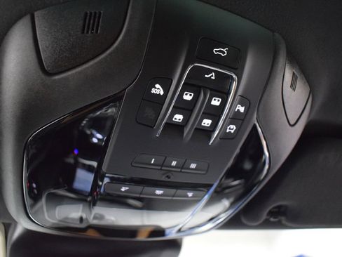 Used 2021 Maserati Levante image 30