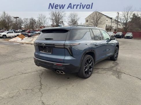 Certified 2024 Chevrolet Traverse RS image 3