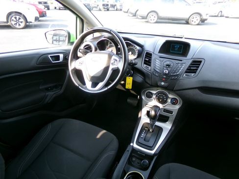Used 2014 Ford Fiesta SE FWD image 32