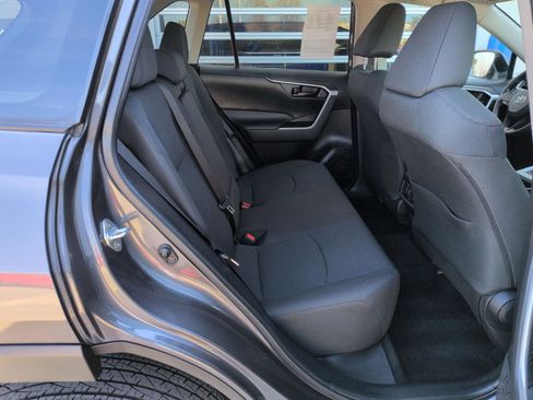 Used 2022 Toyota RAV4 LE image 26