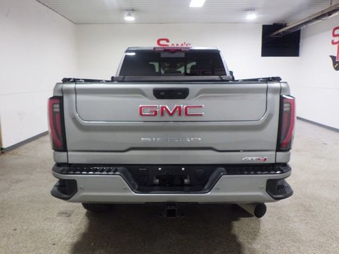Used 2026 GMC Sierra 2500 AT4 w/ AT4 Premium Plus Package AWD/4WD image 3