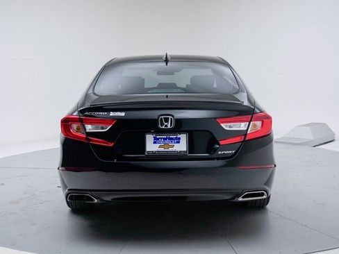 Used 2019 Honda Accord Sport image 5