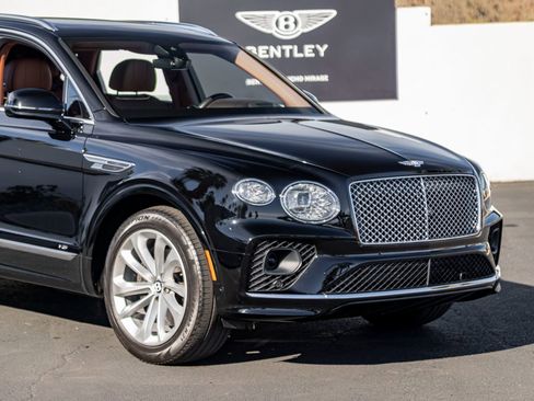 Used 2022 Bentley Bentayga image 10