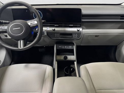 Certified 2025 Hyundai Kona SEL image 11
