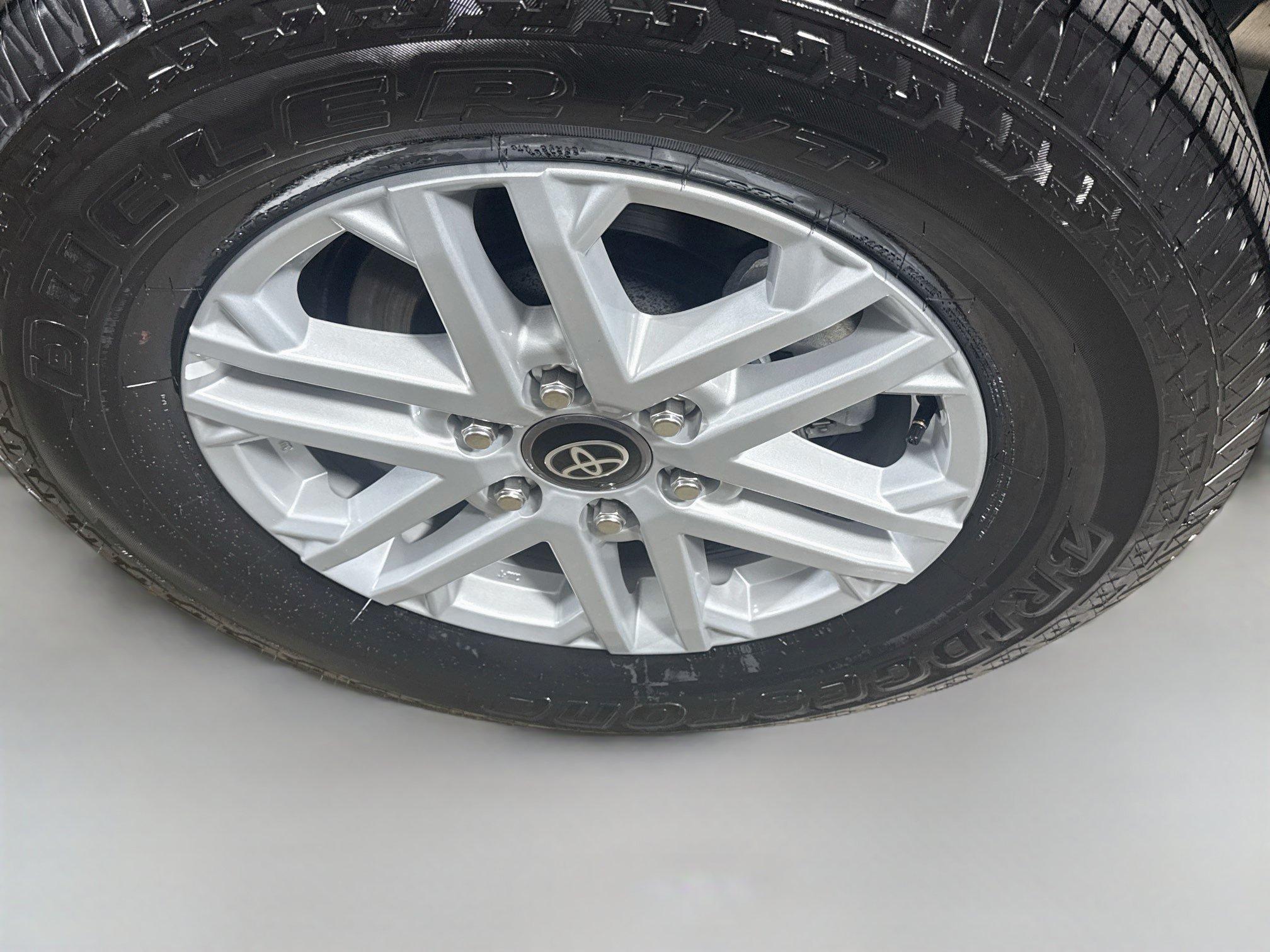Certified 2026 Toyota Tundra SR5 w/ SR5 Premium Package AWD/4WD image 29
