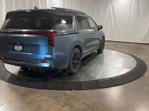 New 2026 Kia Carnival SX w/ SX Dark Edition Package image 9