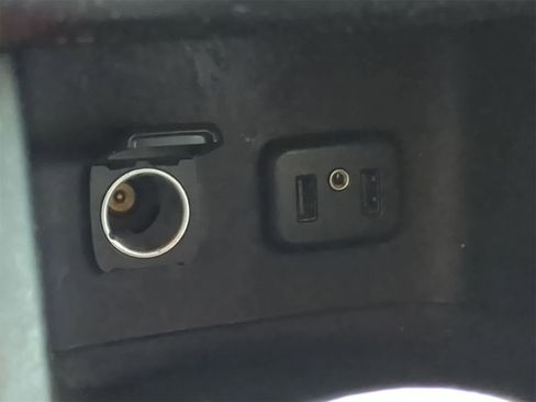 Used 2018 GMC Acadia SLT image 37