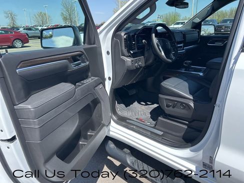 Certified 2025 Chevrolet Silverado 1500 LT Trail Boss w/ Convenience Package II AWD/4WD image 12
