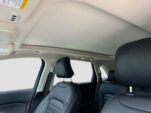 Used 2024 Ford Edge SEL w/ Convenience Package image 26