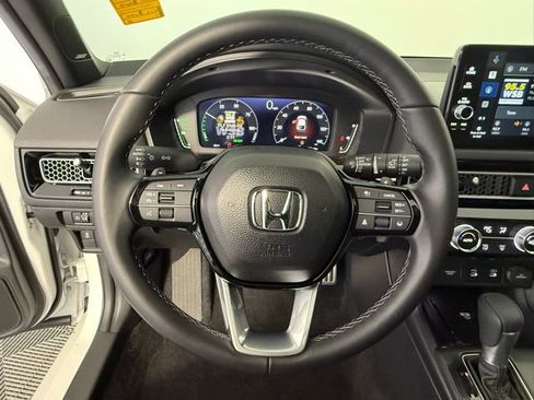 Used 2025 Honda Civic Sport Touring image 17
