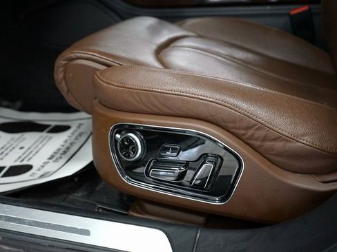 Used 2015 Audi A8 L 4.0T image 32