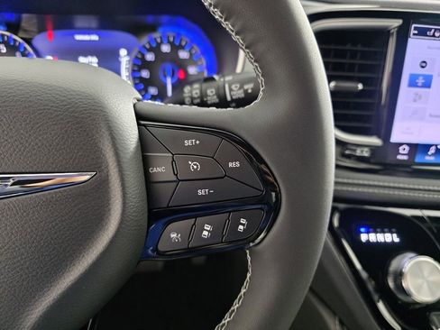 New 2026 Chrysler Pacifica Limited w/ S Appearance Package image 22