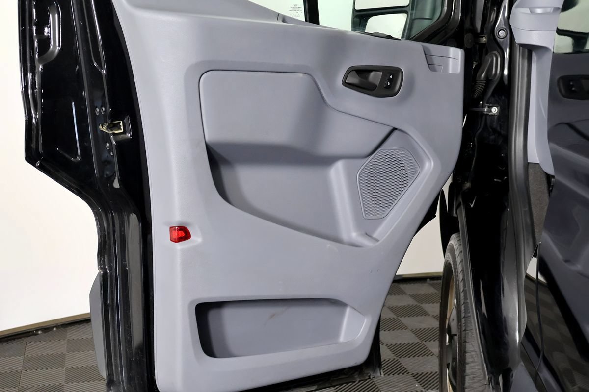 Used 2018 Ford Transit 350 XL RWD image 16
