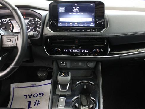 Used 2023 Nissan Rogue SL w/ SL Premium Package AWD/4WD image 24