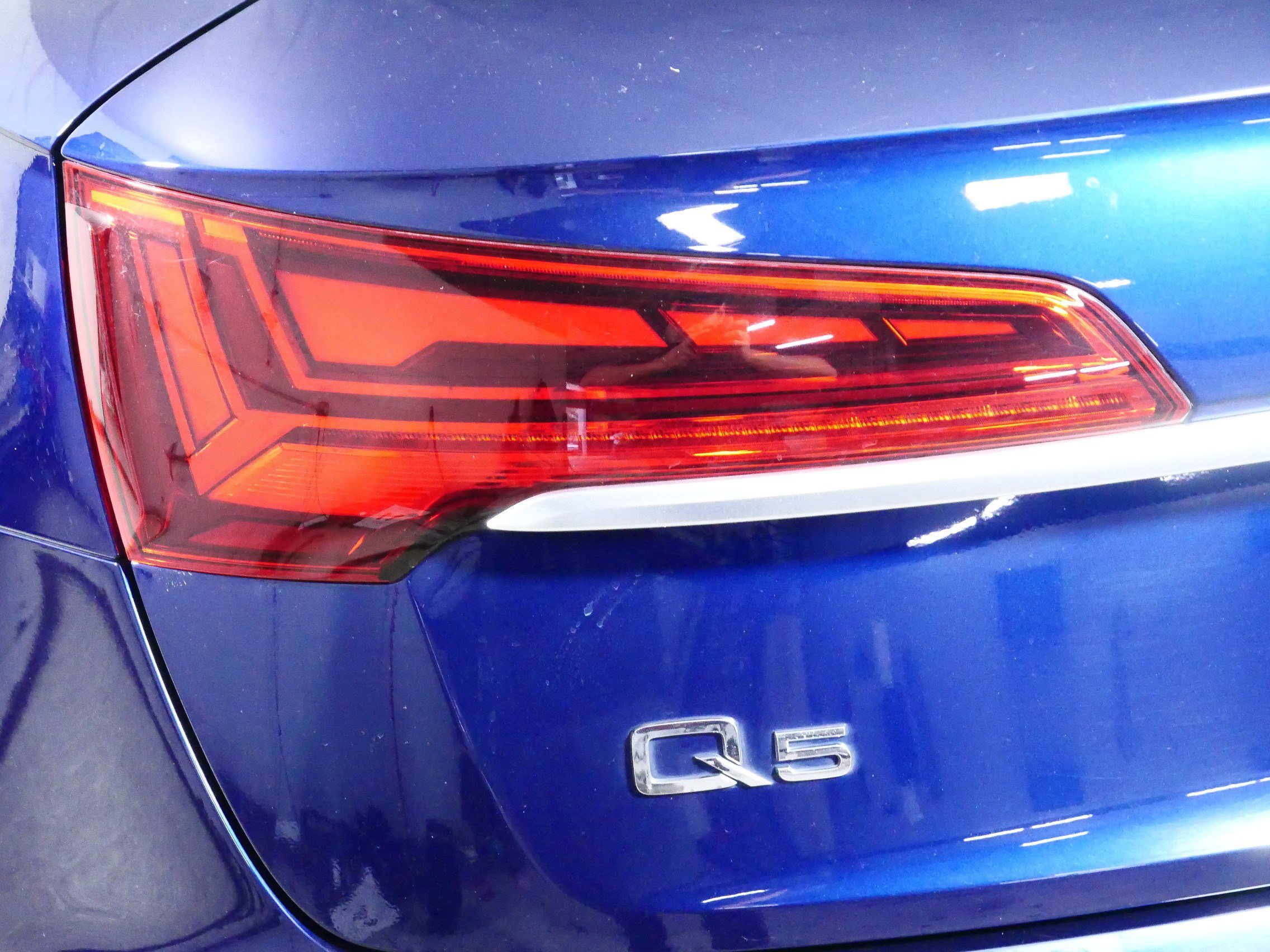 Used 2022 Audi Q5 2.0T Premium Plus w/ Premium Plus Package AWD/4WD image 17