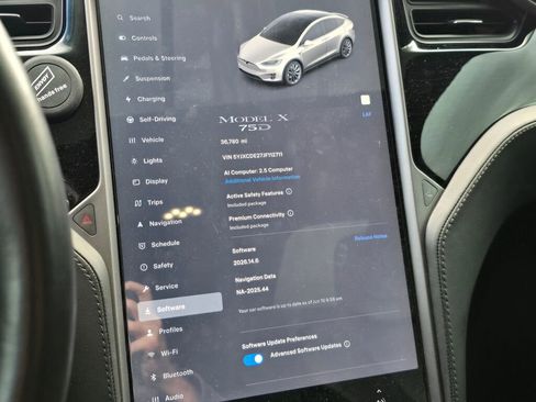 Used 2018 Tesla Model X 75D AWD/4WD image 33