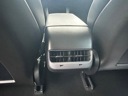 Used 2017 Tesla Model 3 Long Range image 26