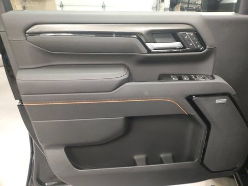 New 2026 GMC Sierra 2500 AT4 w/ AT4 Premium Plus Package AWD/4WD image 25