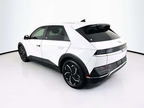 Used 2024 Hyundai Ioniq 5 SEL image 5