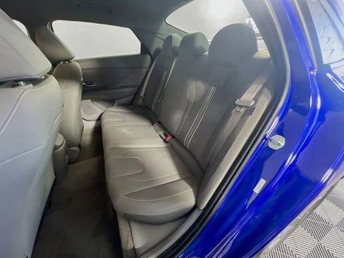 Used 2025 Hyundai Elantra Sport image 27