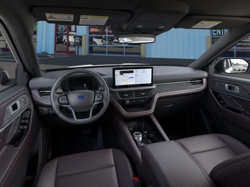 New 2026 Ford Explorer Platinum w/ LUX Leather Package image 9