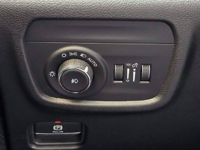 New 2027 Jeep Grand Cherokee Limited AWD/4WD image 16