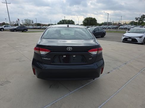 Used 2026 Toyota Corolla LE image 16