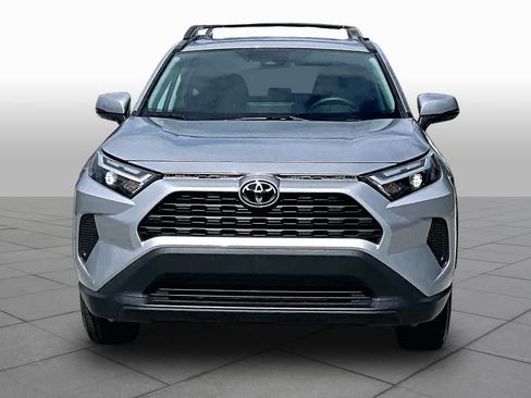 Used 2024 Toyota RAV4 XLE w/ Convenience Package AWD/4WD image 4