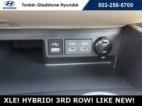 Used 2022 Toyota Highlander XLE image 19