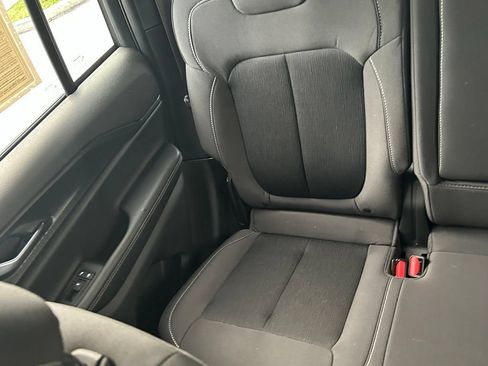 Used 2024 Jeep Grand Cherokee Laredo X RWD image 12