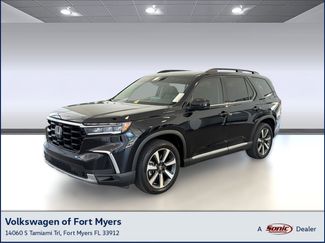 Used 2024 Honda Pilot Touring video 1