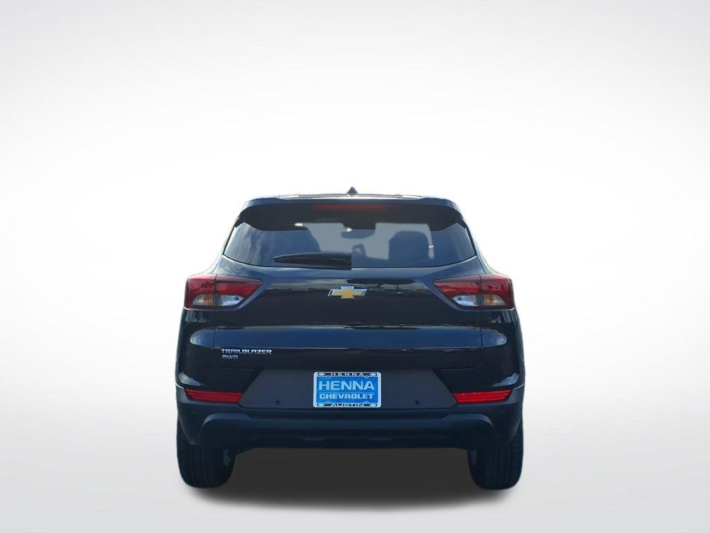 New 2026 Chevrolet TrailBlazer LS w/ LS Convenience Package AWD/4WD image 4
